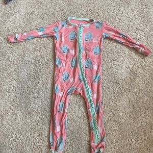 Kickee Pants Cow Print long sleeve zip onesie (12-18 months)